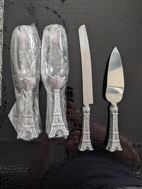 Godinger Silver Art Eiffel Tower Champagne Flutes with Knife and Cake Server NWT